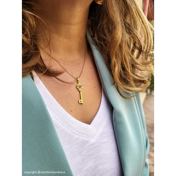 Collier Plaqué Or Clef De La Chapelle Royale 2 Collier Plaqué Or Clef De La Chapelle Royale – Image 2