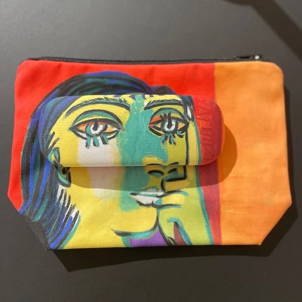 Trousse 25 X 20 Cm Pablo Picasso - Portrait De Dora Maar, 1937 - Musée Picasso 2021 4 Trousse 25 X 20 Cm Pablo Picasso - Portrait De Dora Maar, 1937 - Musée Picasso 2021 – Image 4
