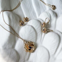 Boucles D'oreilles Puces Rose De Cluny 7 Boucles D'oreilles Puces Rose De Cluny -Mode Accessoires Magasin 86588 xl